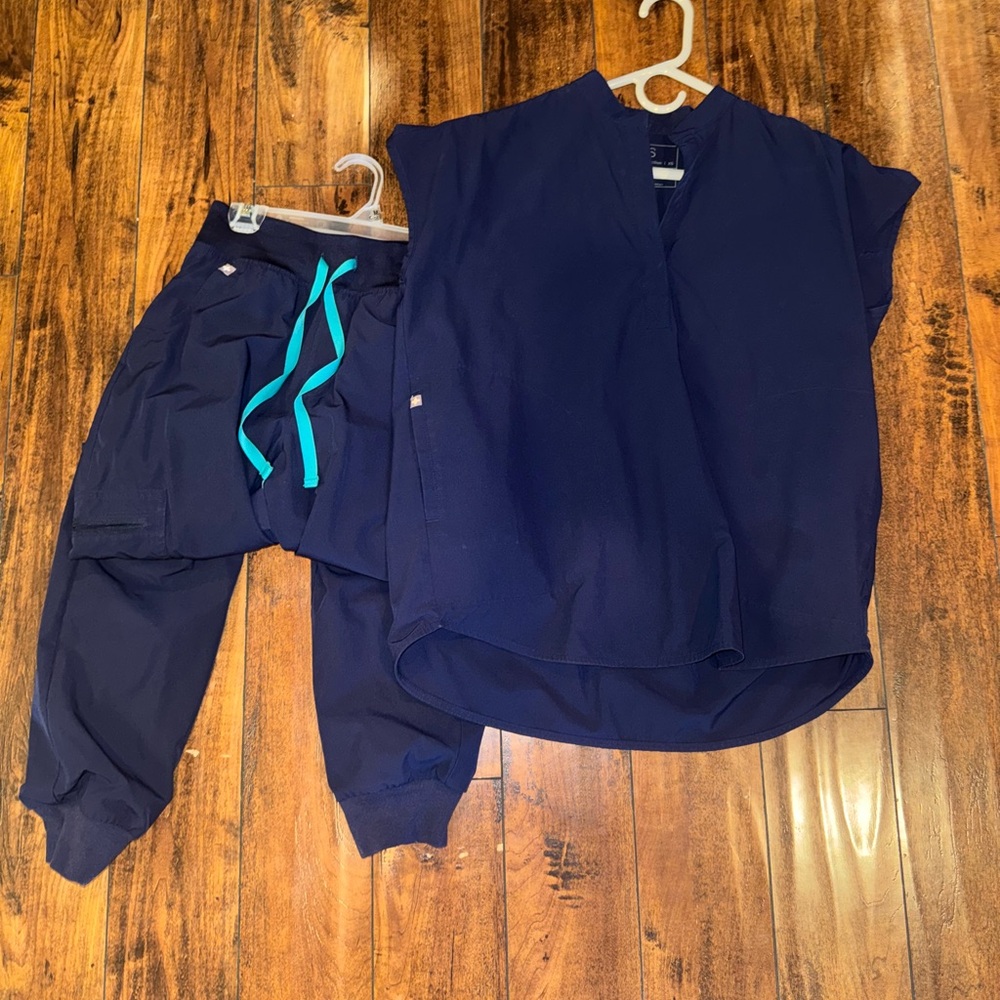 Navy Blue High Waisted Zamora FREEx Lined Jogger Scrub Pants and Top